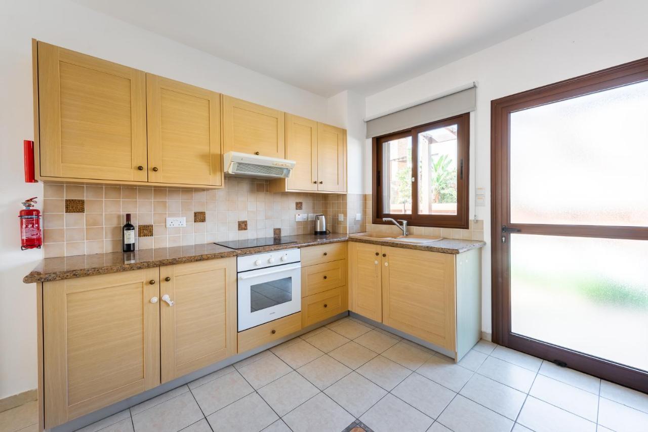 Villa Iris By Ezoria Villas Ayia Napa Ngoại thất bức ảnh