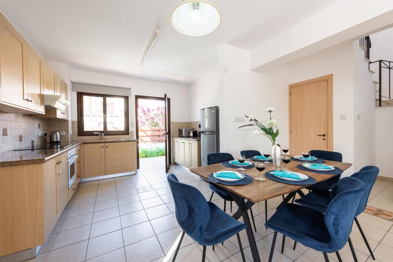 Villa Iris By Ezoria Villas Ayia Napa Ngoại thất bức ảnh