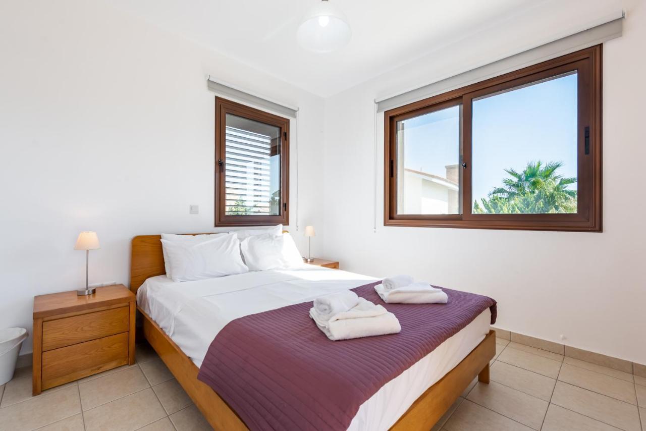 Villa Iris By Ezoria Villas Ayia Napa Ngoại thất bức ảnh